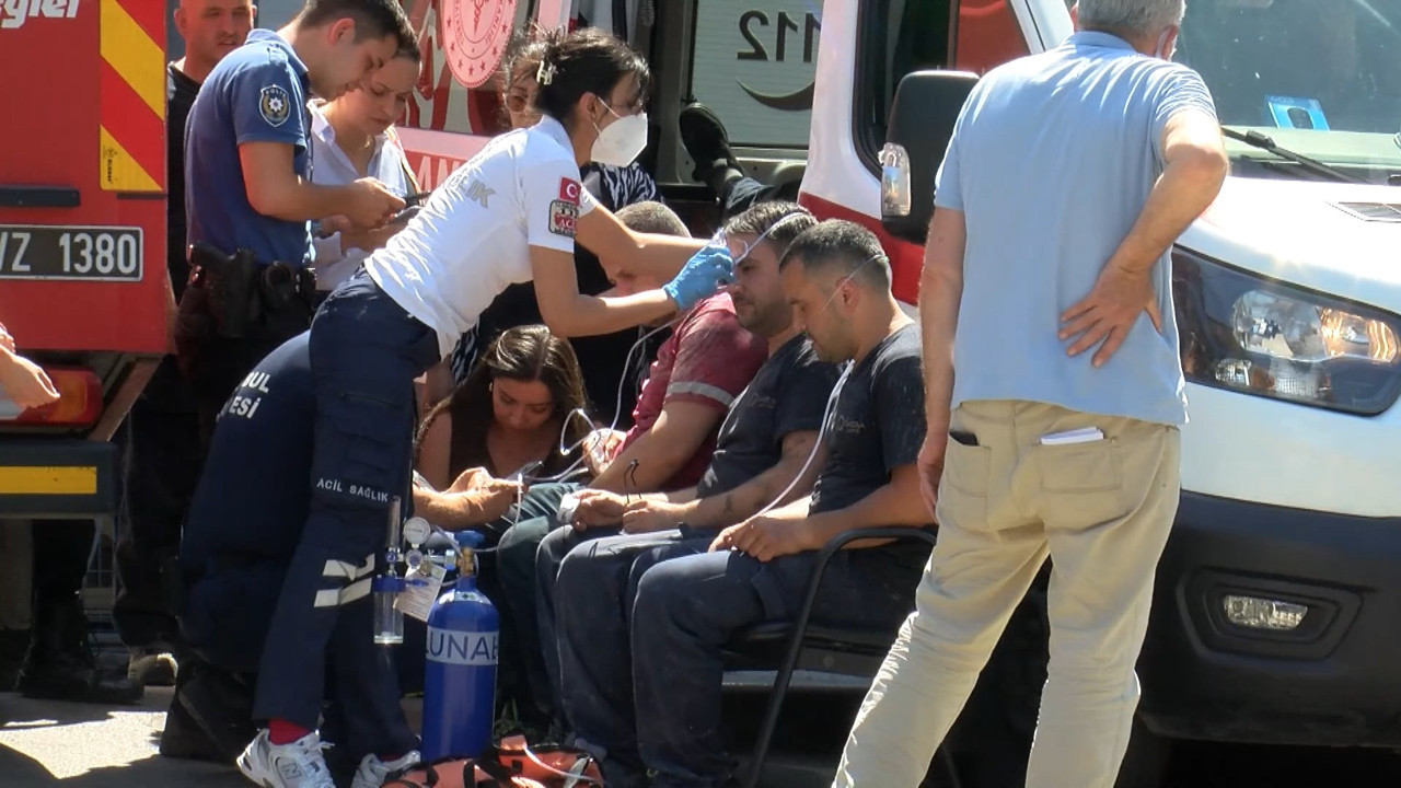 Ümraniye'deki fabrika yangınında 10 işçi hastaneye kaldırıldı