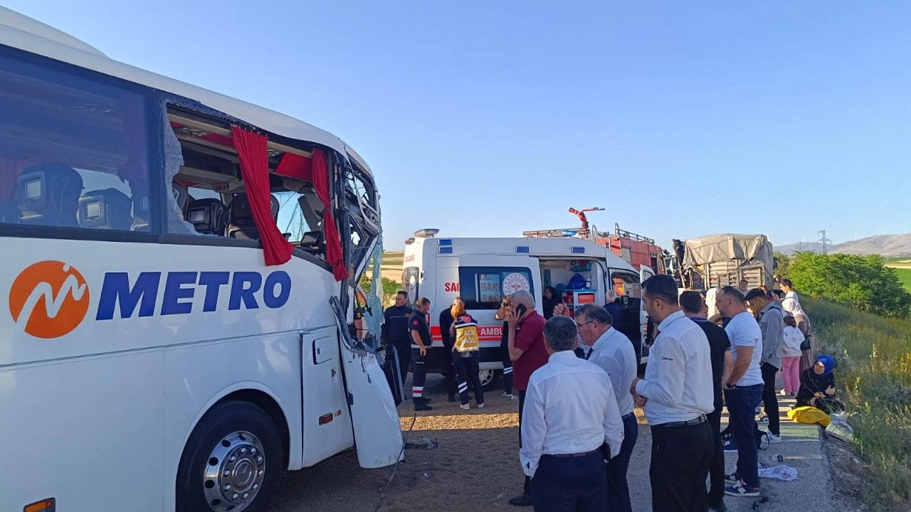 Yine yolcu otobüsü kazası: Çok sayıda yaralı var