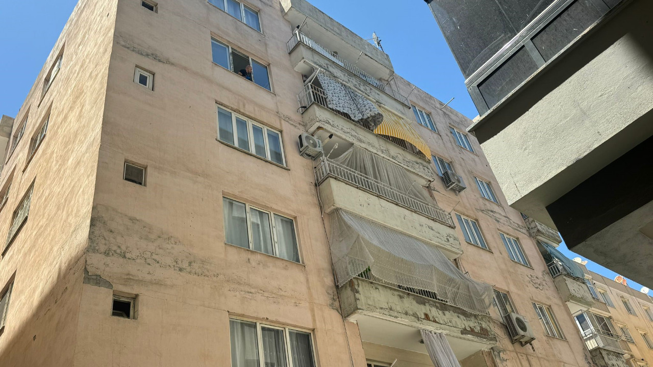 Camları silen kadın 4’üncü kattan düşerek öldü