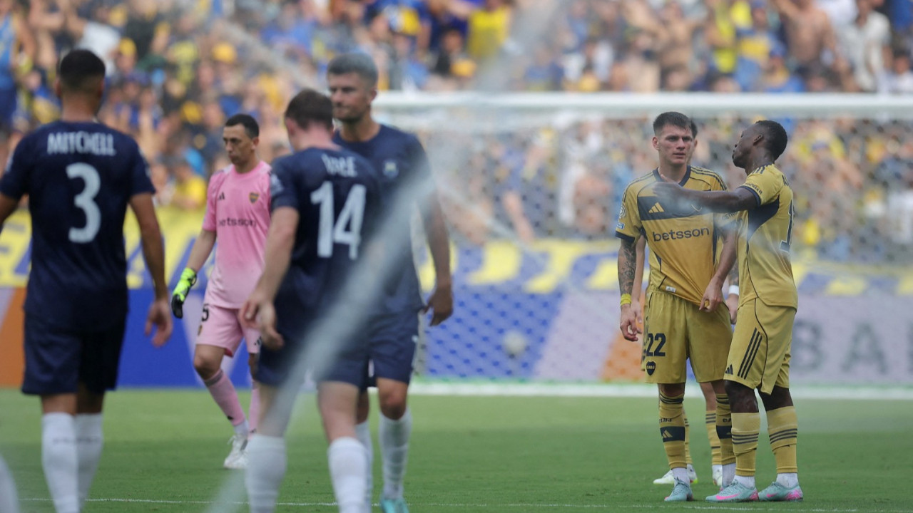 Dünya Kupası'ndan el ele elendiler