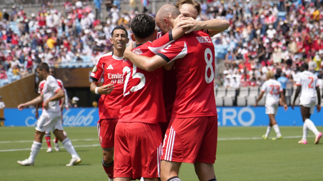 Orkun ve Kerem'in Benfica'sı, Bayern Münih'i hakladı: Son 16'ya lider çıktılar!