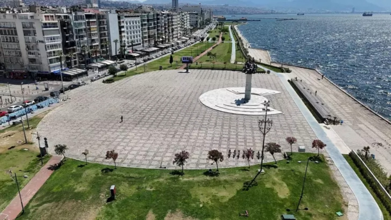 İzmir'de termometreler 40 dereceyi aştı: Kordon bile boş kaldı