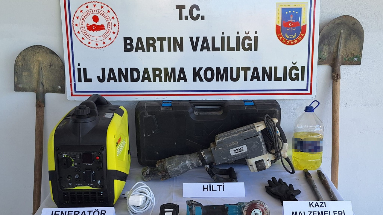 Kaçak kazıya suçüstü: 3 gözaltı