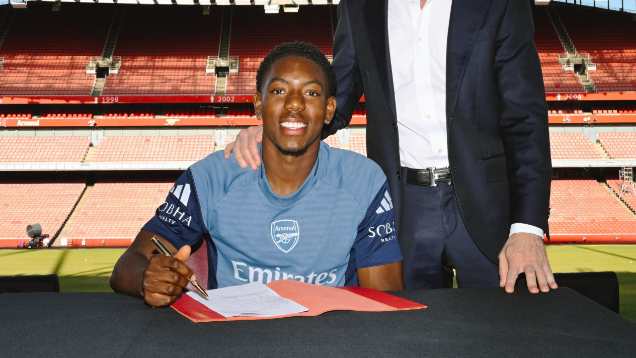 Myles Lewis-Skelly, Arsenal'da kaldı