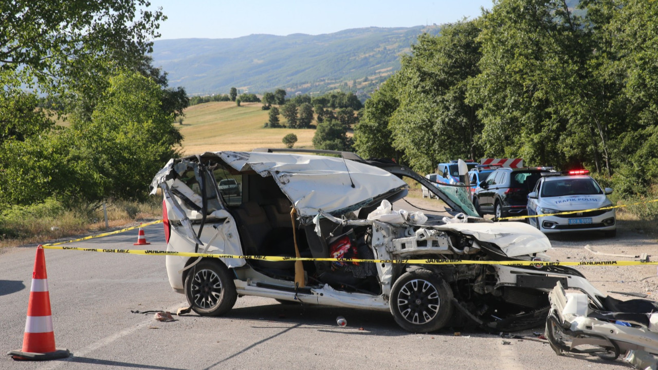 Tokat'ta feci kaza: Ölü ve yaralılar var