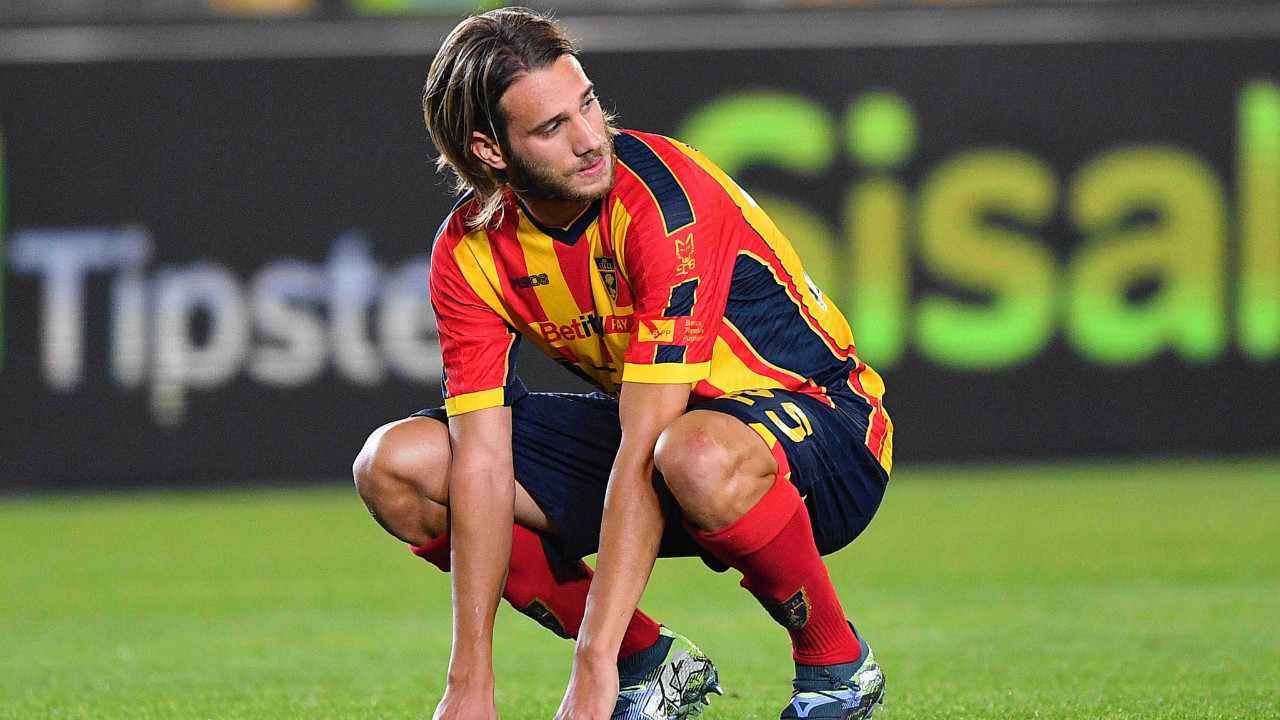 Beşiktaş'ta sol beke yeni aday: İstenen bonservis belli oldu