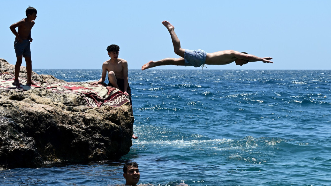 Antalya'da bunaltan nem ve sıcak