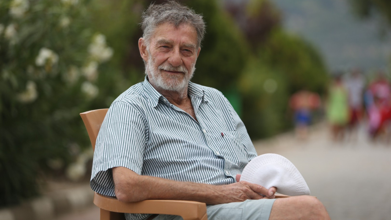 Geçtiğimiz ay hastaneye kaldırılmıştı: Usta oyuncu Ahmet Mekin'in son halini paylaştı