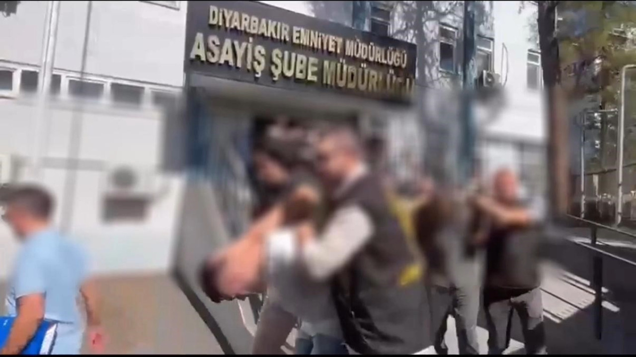 Milyonlarla oynuyorlardı: Polisi görünce pencereye koştular