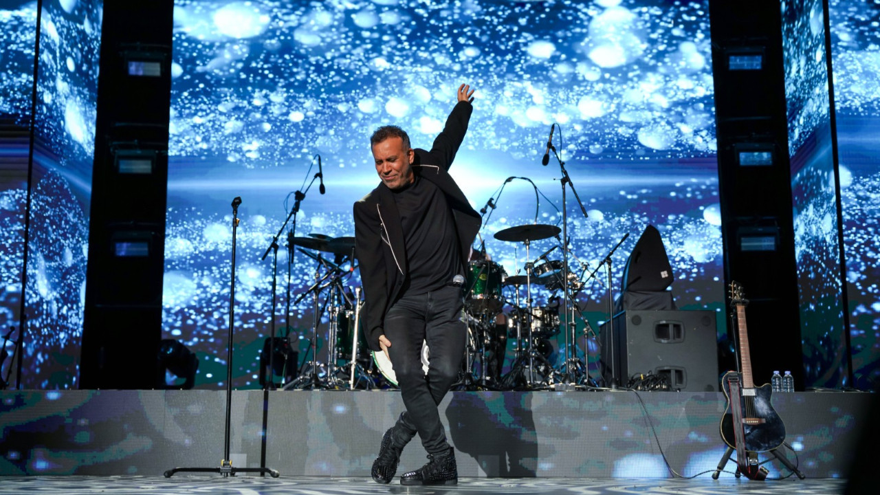 Şarkıcı Haluk Levent, 30. sanat yılını kutladı