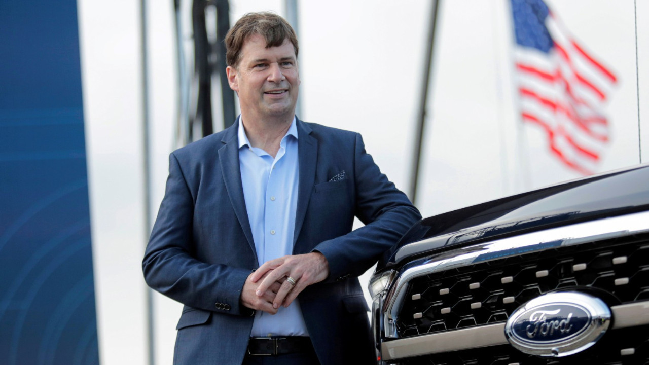 Ford'un CEO'su Çin'in elektrikli otomobillerini öve öve bitiremedi