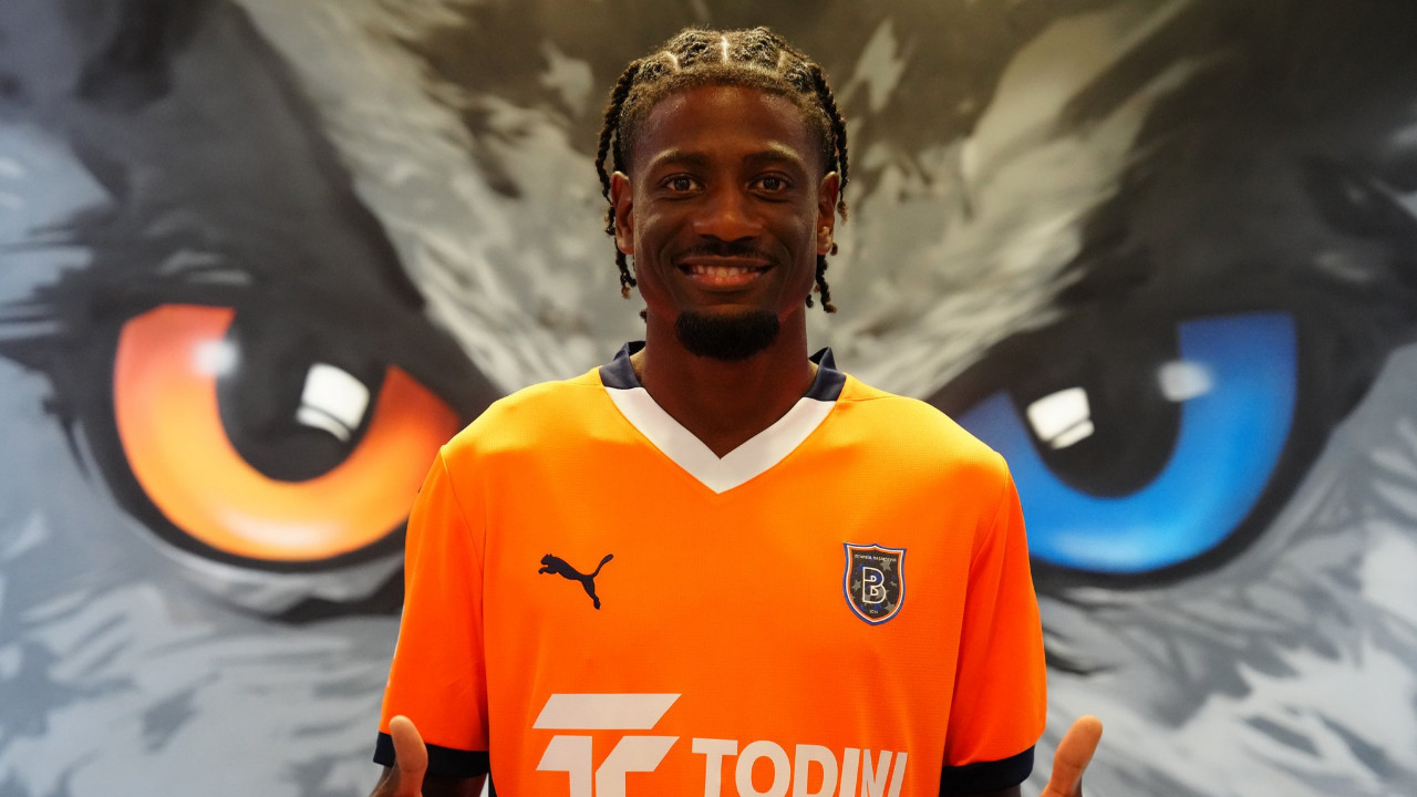 Başakşehir yeni forvetini resmen açıkladı