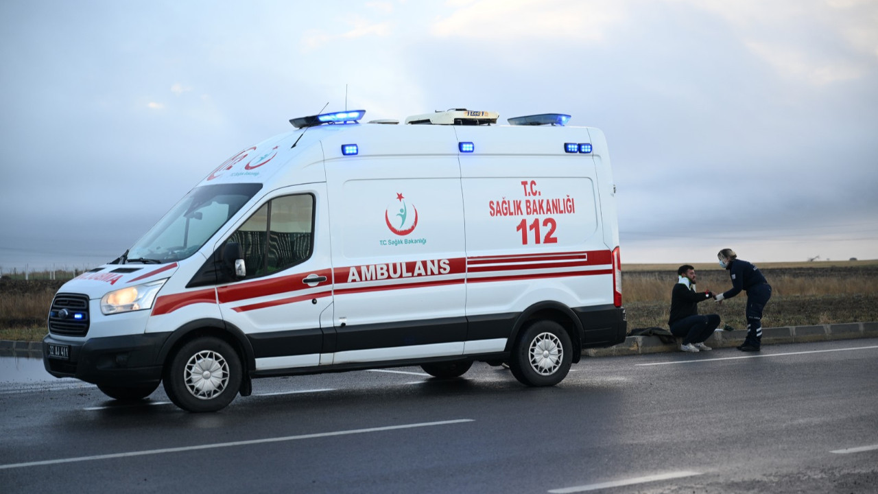 Kütahya'da motosikleti kazası: İki gençten biri öldü