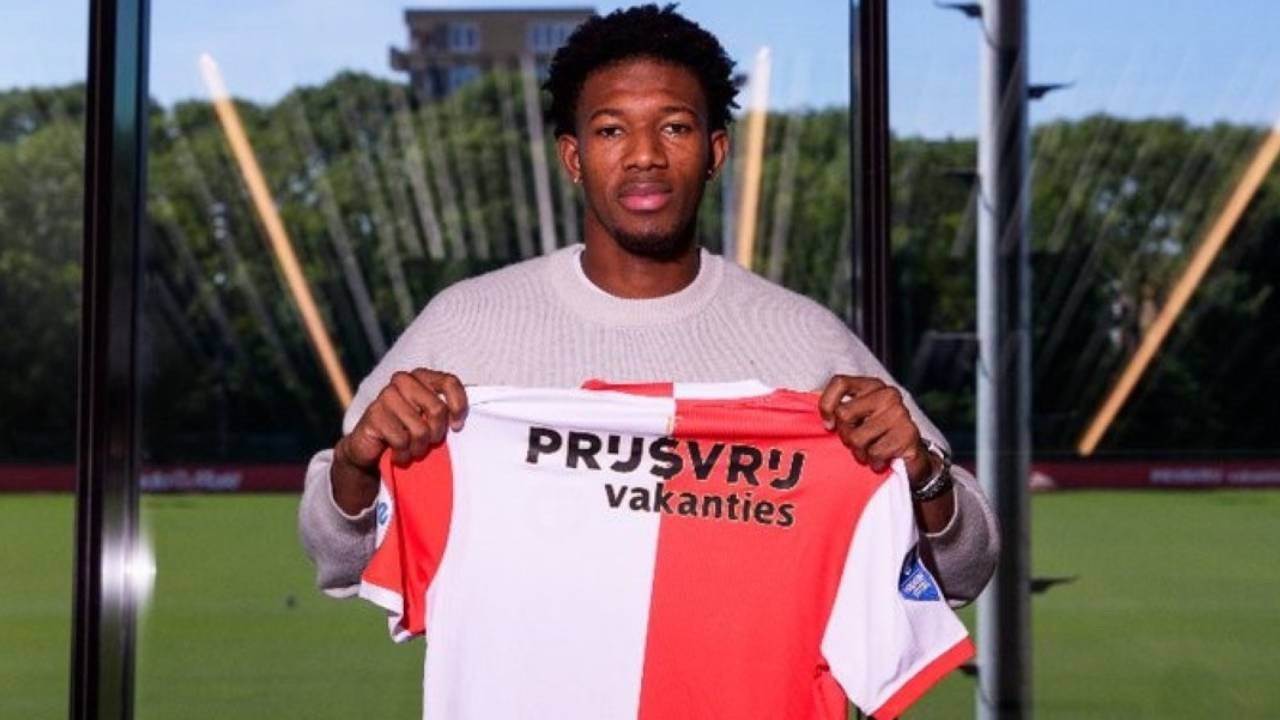 Diarra resmen Feyenoord'da: Türkiye'ye okumaya gelip futbolcu olmuştu