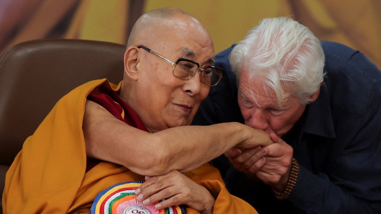Dalai Lama'nın 90'ıncı yaş günü şenliklerle kutlandı