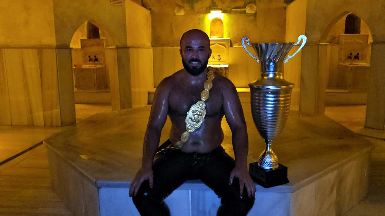 Kırkpınar şampiyonu hamam geleneğini bu yıl da sürdürdü