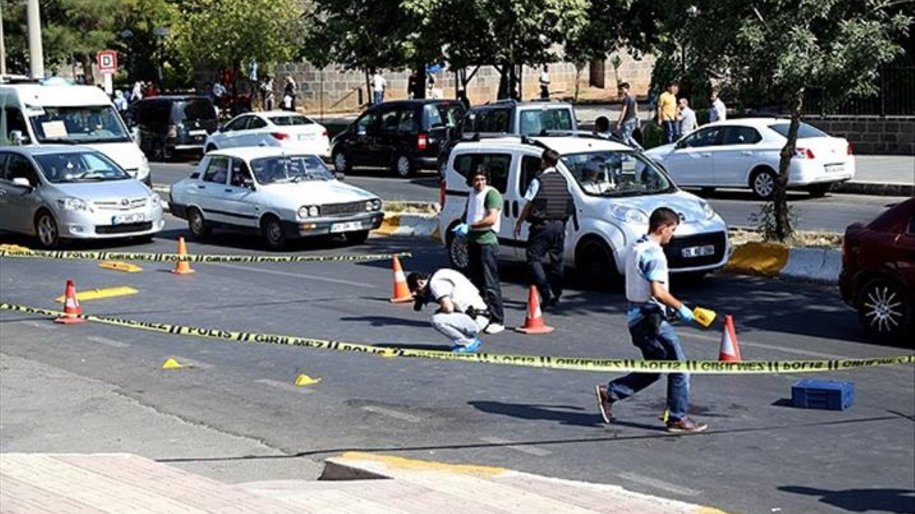 Trafikte vahşet: Çarptığı aracın sürücüsünü öldürdü