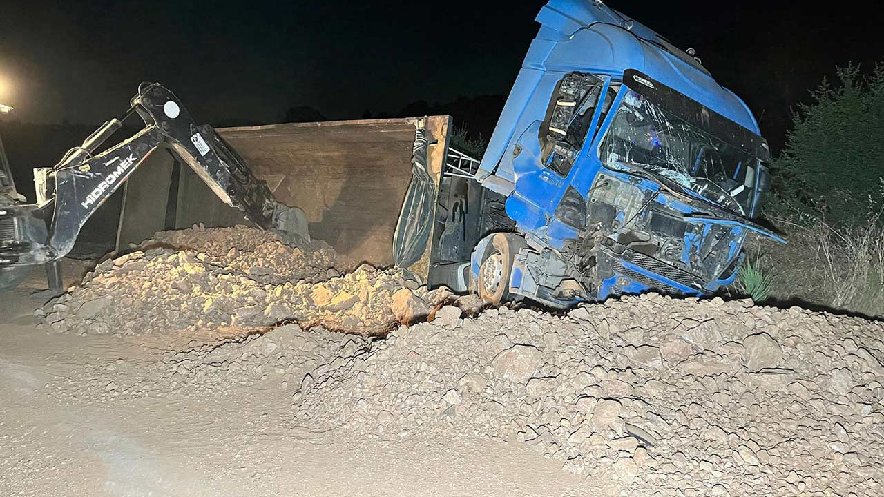 Manisa'da feci kaza ölü ve yaralılar var