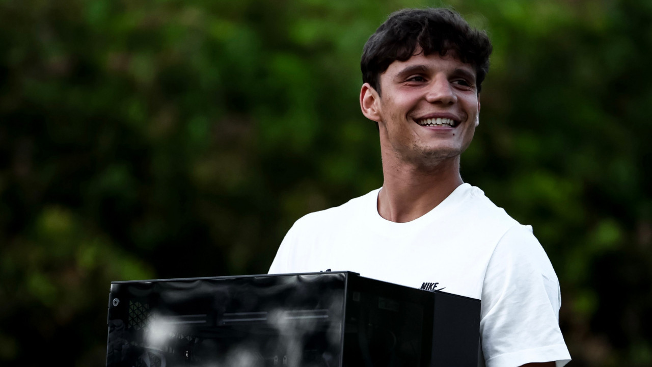 Sezon öncesi kampa bilgisayar kasasıyla geldi