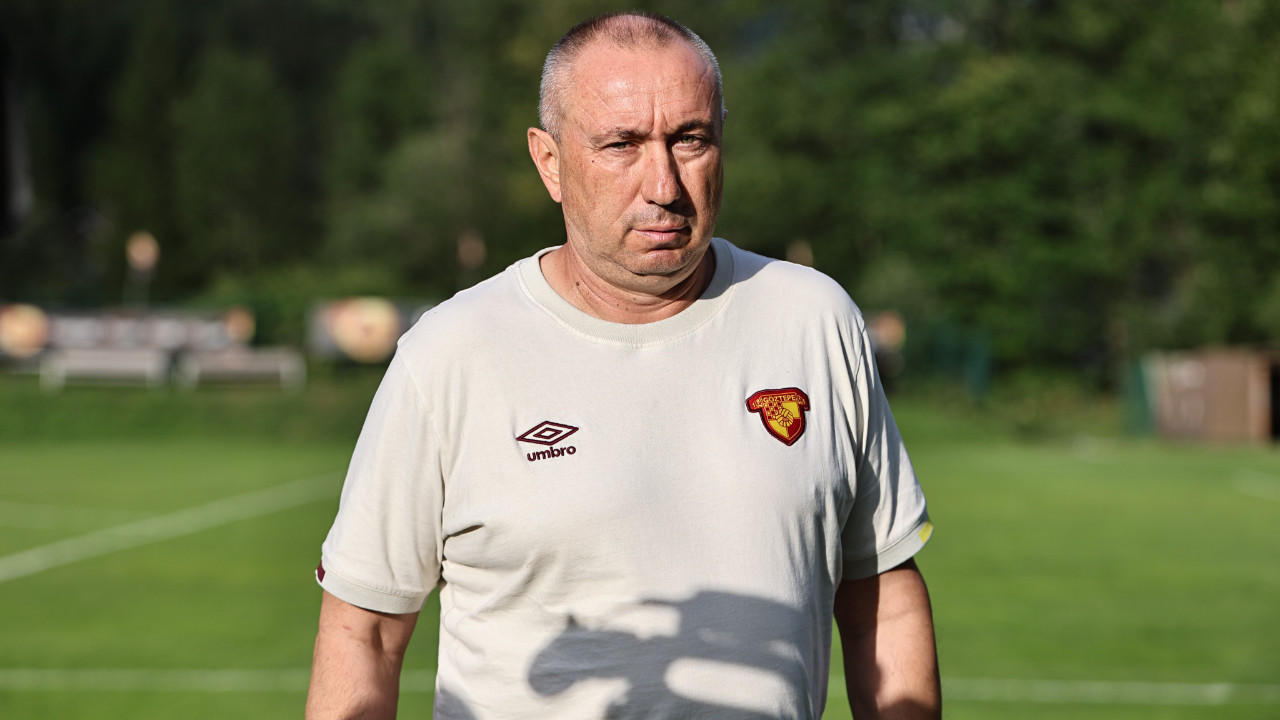 Stanimir Stoilov: 1-2 pozisyonda neredeyse oynatacak oyuncumuz yok