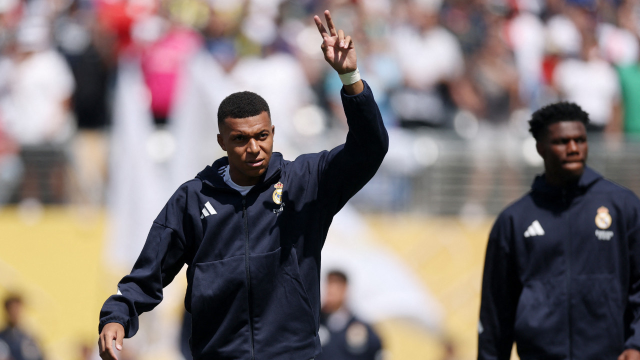 Mbappe'nin 'gizli iyiliği' olay oldu: Beş polise soruşturma