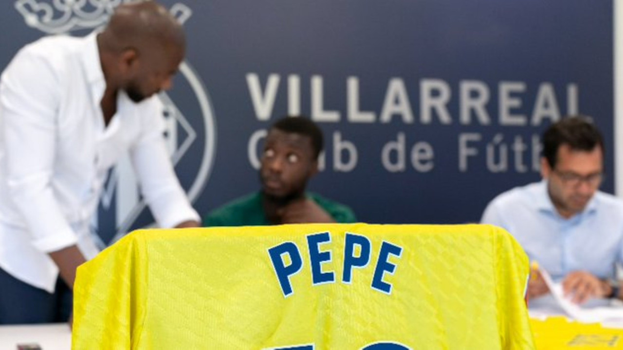 Villarreal, Nicolas Pepe'yi bırakmadı