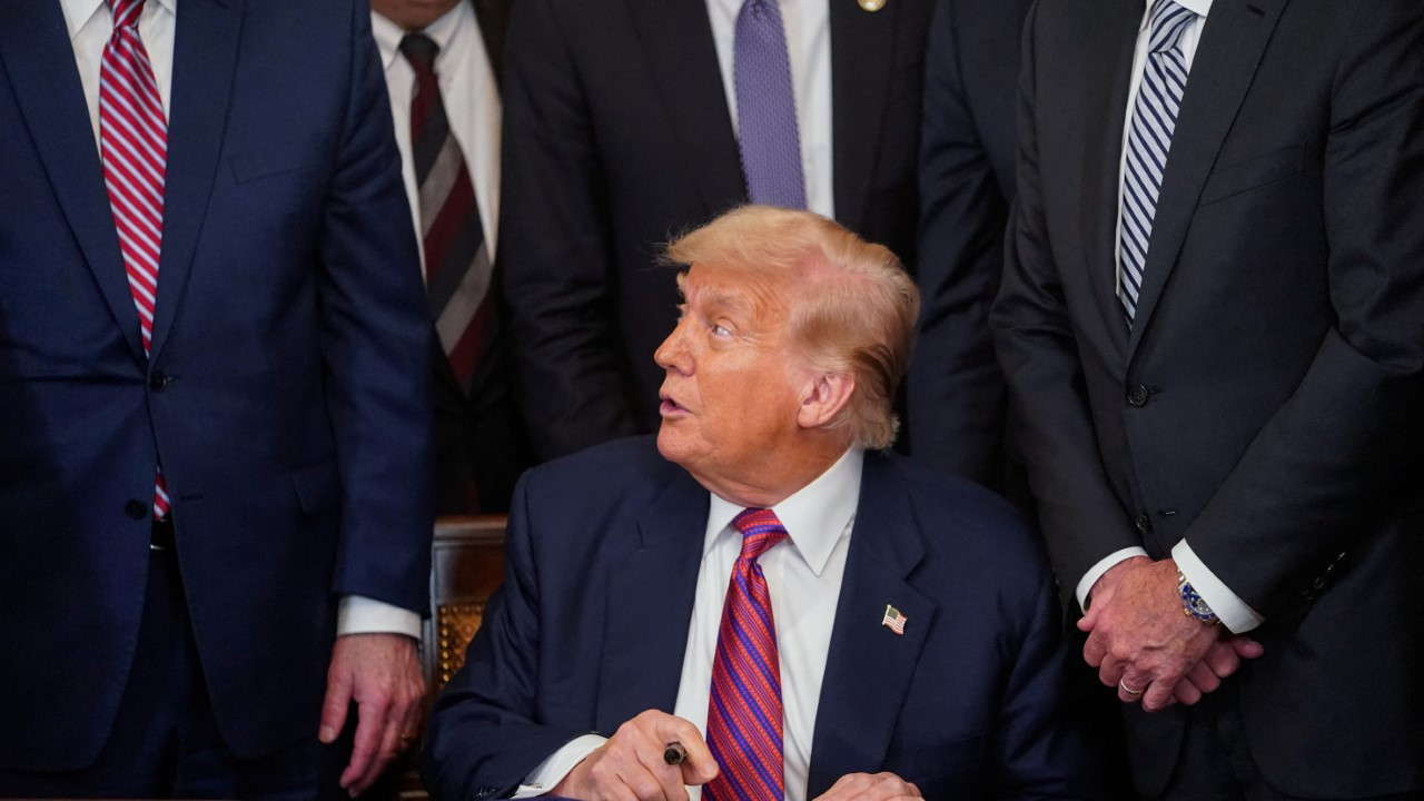 Trump, tarihi kripto yasasını imzaladı