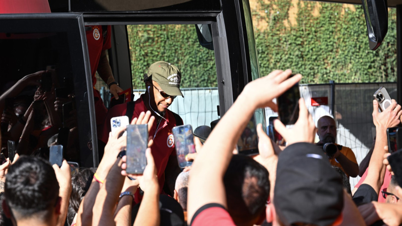Galatasaray, Avusturya'da Osimhen tezahüratlarıyla karşılandı