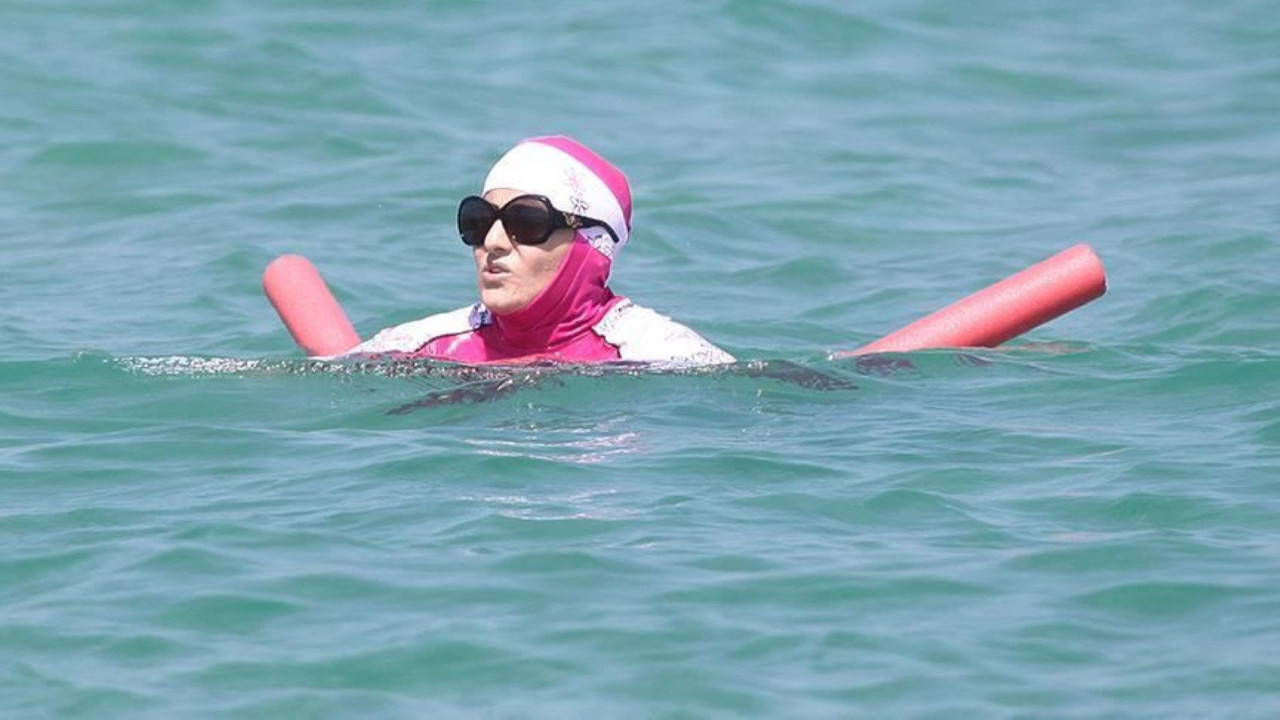 Mahkeme tesettürlü mayo yasağını durdurdu