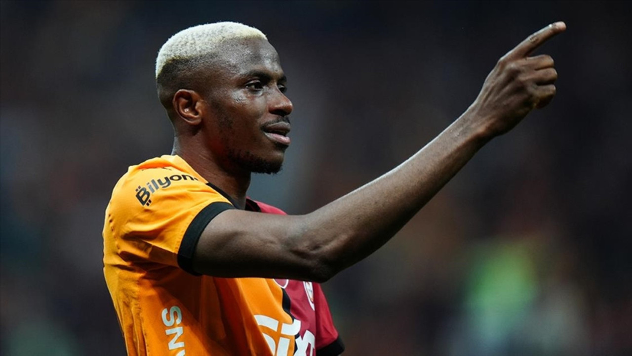 galatasarayda-osimhen-bitti-bitiyor-ttx7.jpg