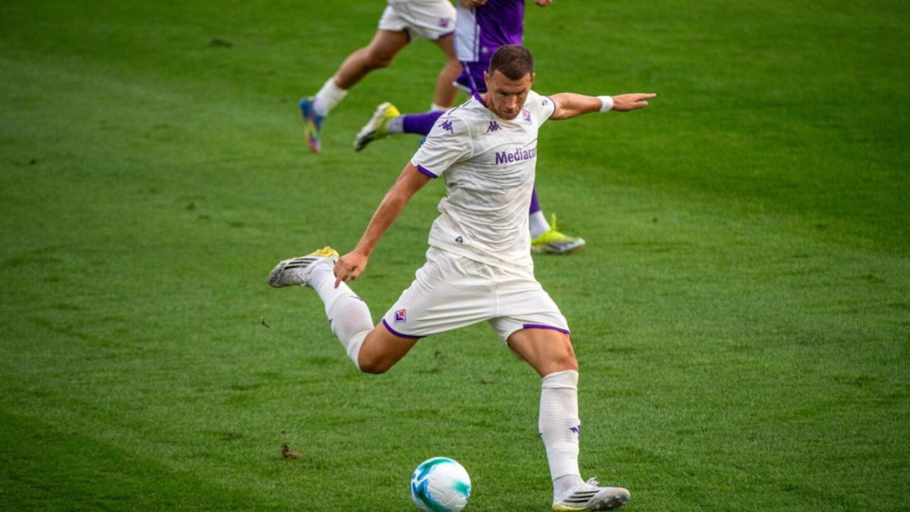 Dzeko, Fiorentina kariyerine hızlı başladı: Hem gol attı hem de attırdı!