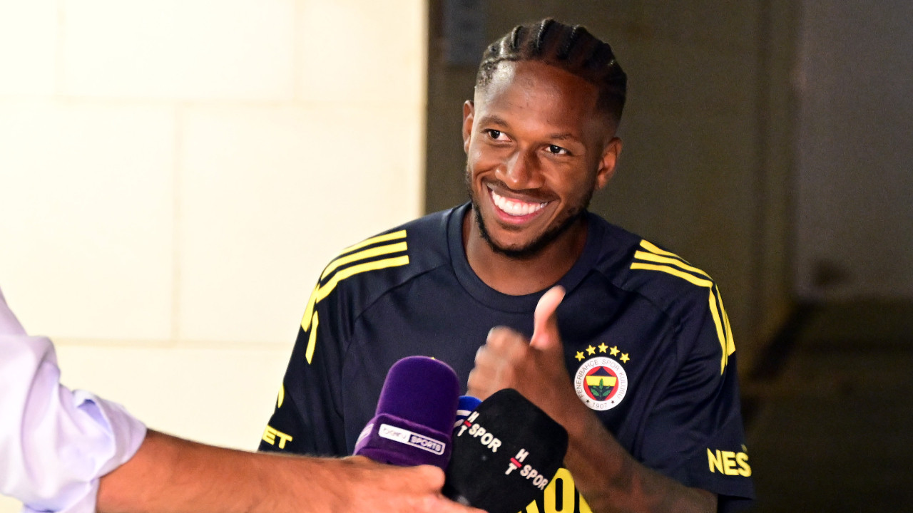 Fred'den hazır geldim mesajı: Bartuğ Elmaz’ı övdü