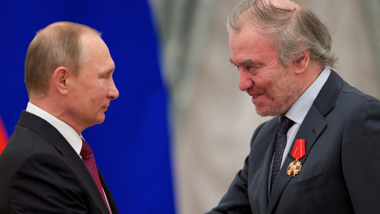 Putin yanlısı şefin konserini iptal ettiler