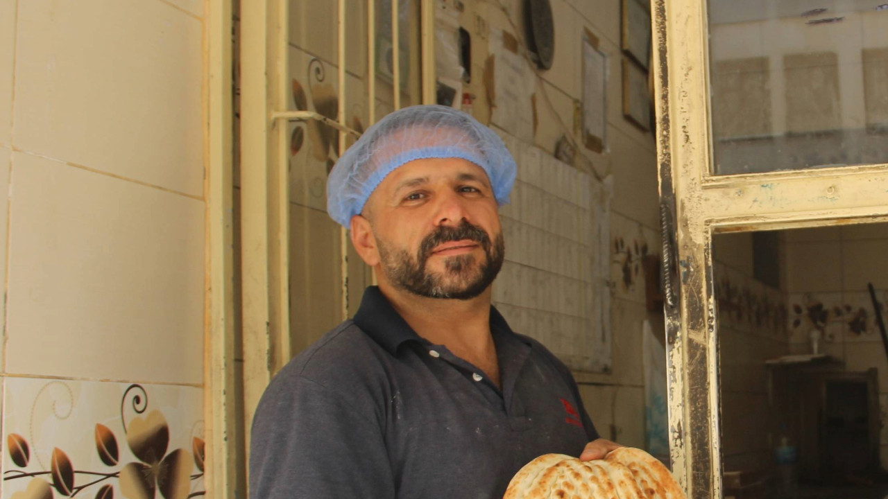 Komşularına kızdı, zam yerine indirim yaptı