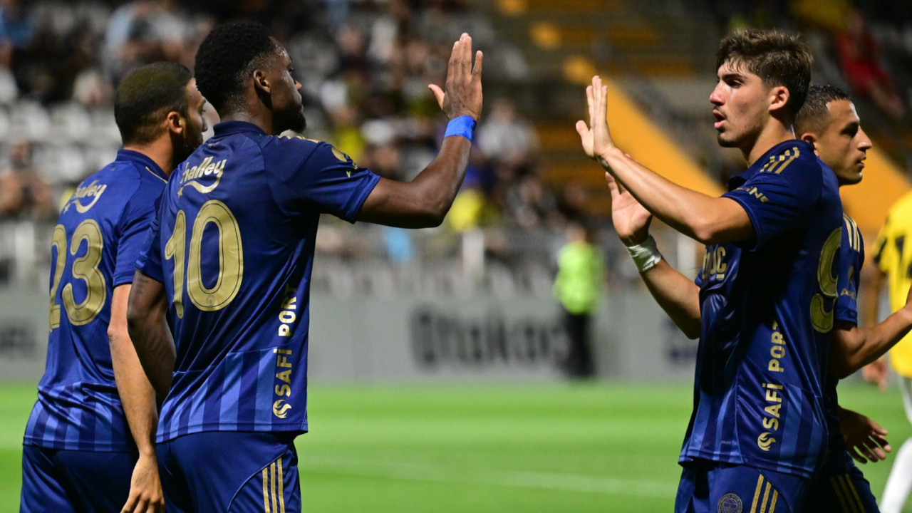 Jhon Duran ilk maçında şov yaptı: Fenerbahçe, Al Ittihad'ı dağıttı