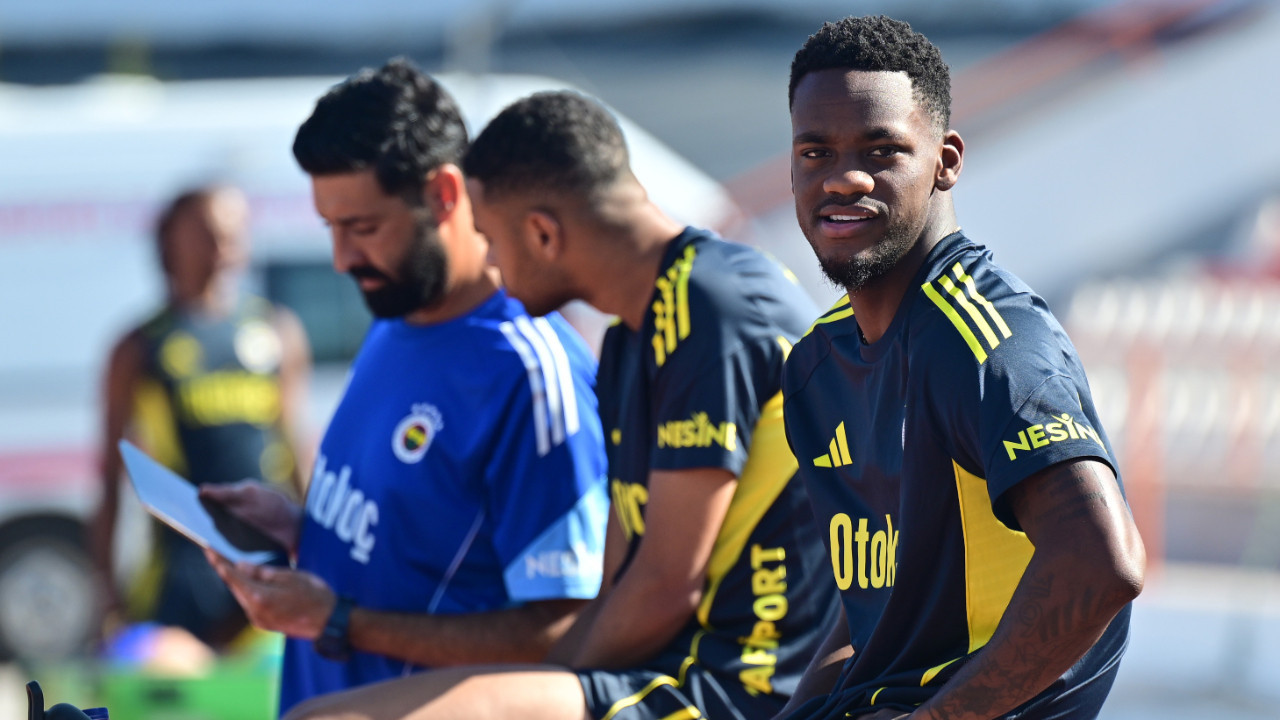 Jhon Duran'dan dikkat çeken Osimhen ve Galatasaray çıkışı: Hoşuma gitmiyor