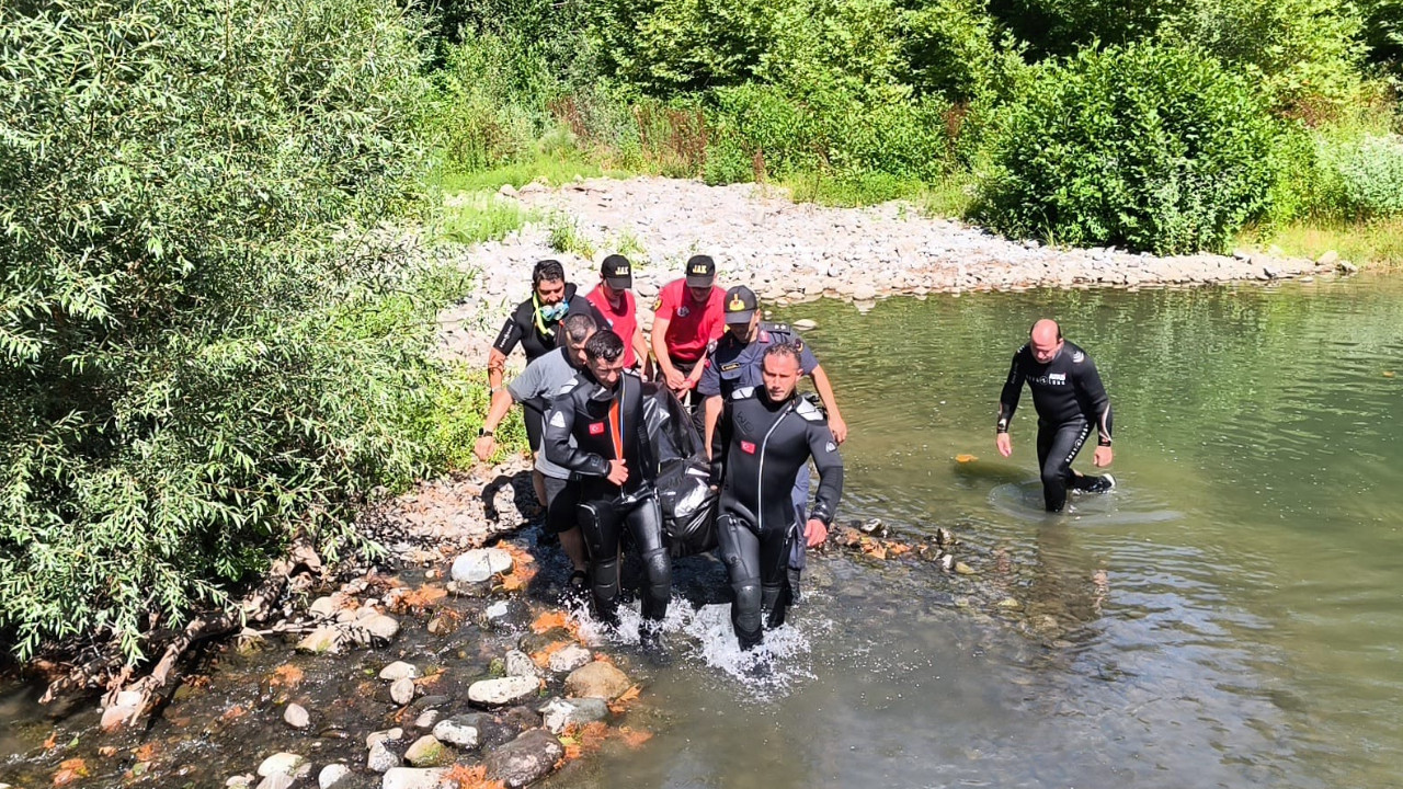 Samsun'da baraj gölüne giren 2 kişi boğuldu