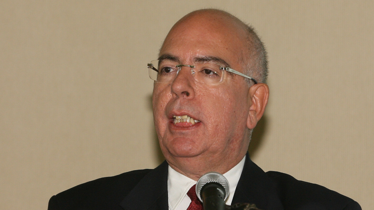 Süreyya Serdengeçti hayatını kaybetti