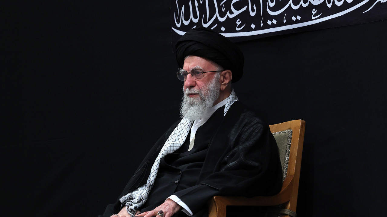 İsrail'den Hamaney iddiası: Uyuşturucu alıyor