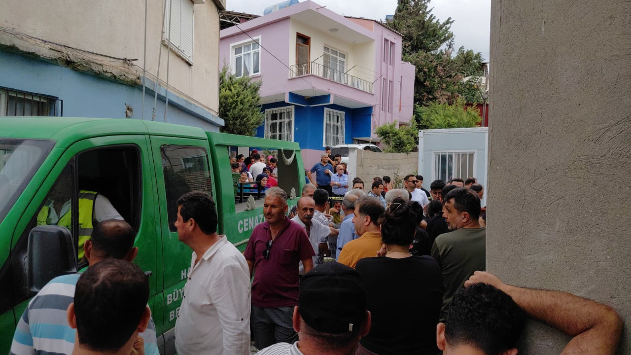 Miras kavgasında yengesini öldürüp intihar etti