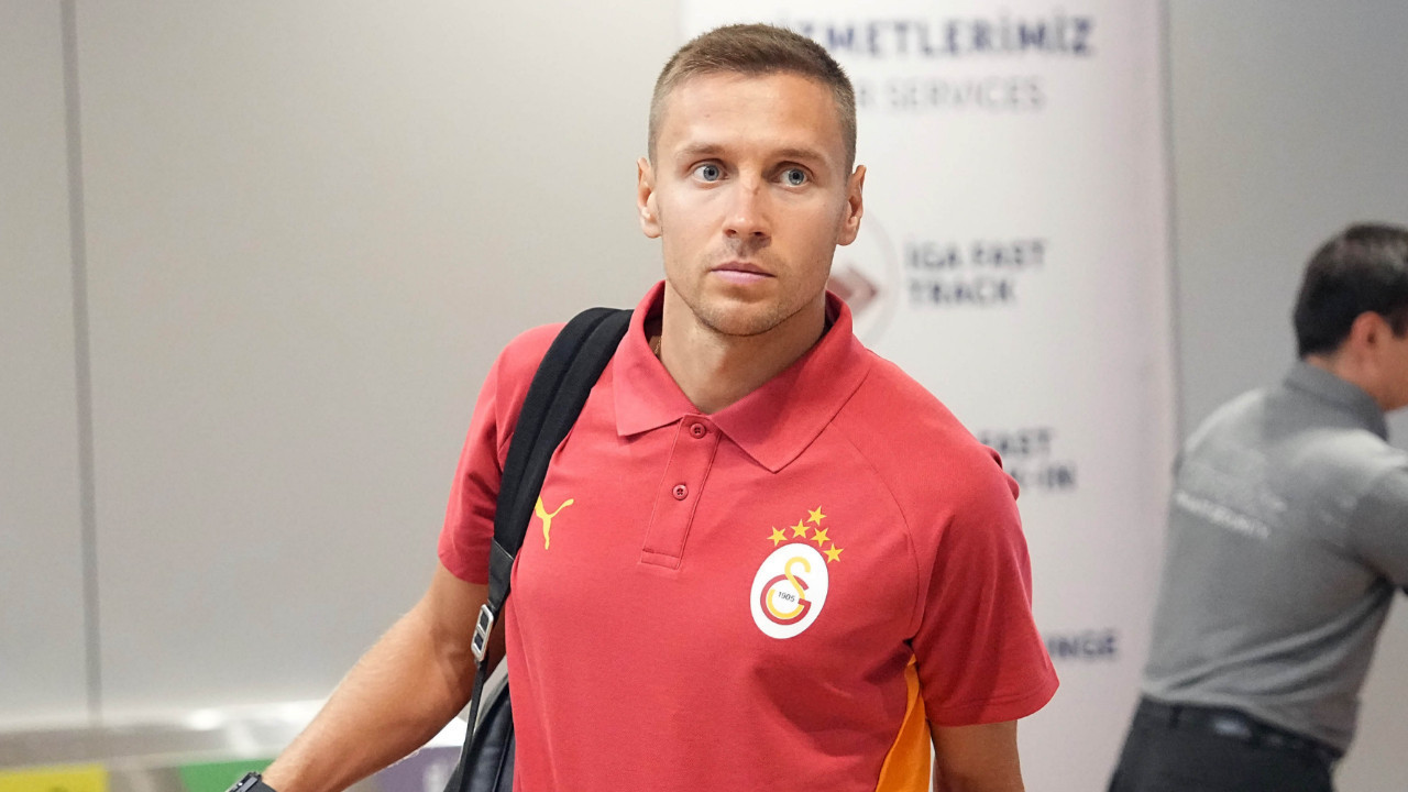 Galatasaray'a 5 ay önce geldi, geri dönüyor!