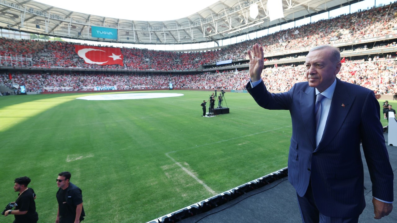 Erdoğan: Kimse size üvey evlat muamelesi yapamaz