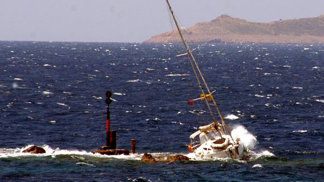 Tekne faciası: 54 kişi hayatını kaybetti