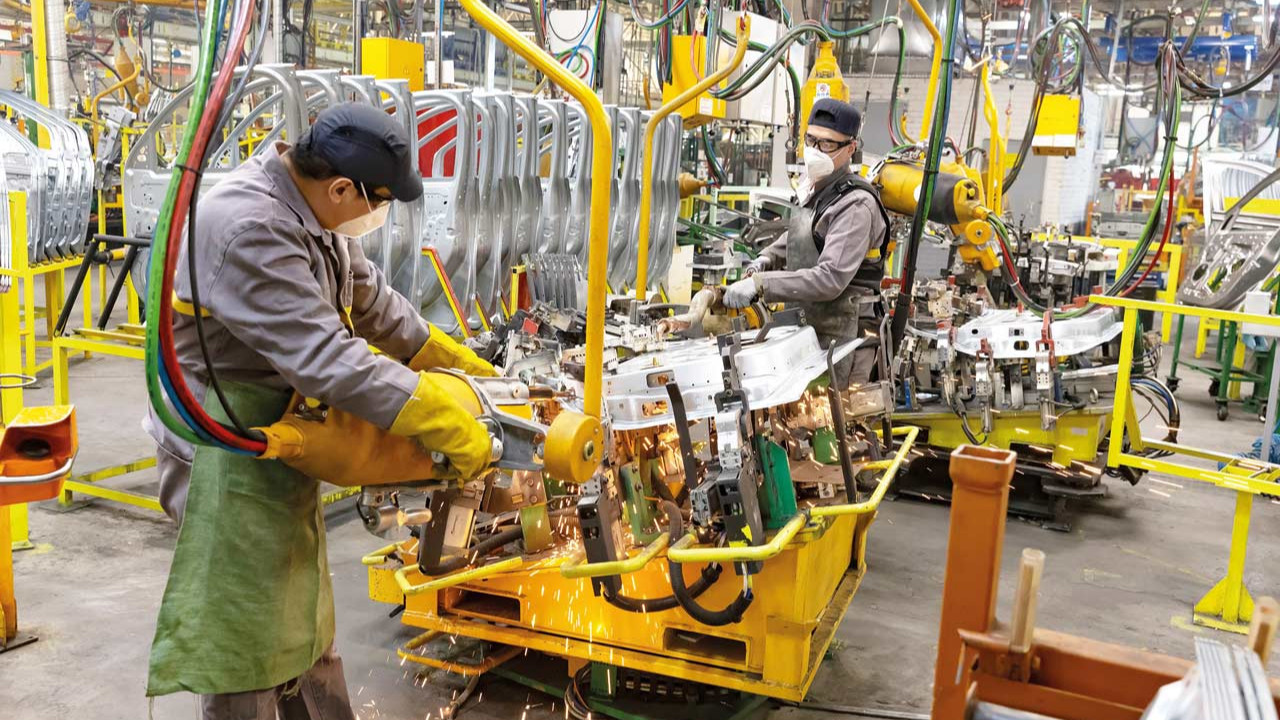 Sanayici borç batağında