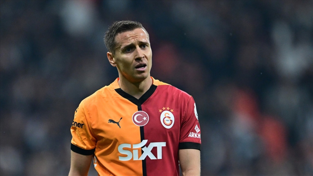 Galatasaray'da 15 maç oynayıp Fransa'ya döndü