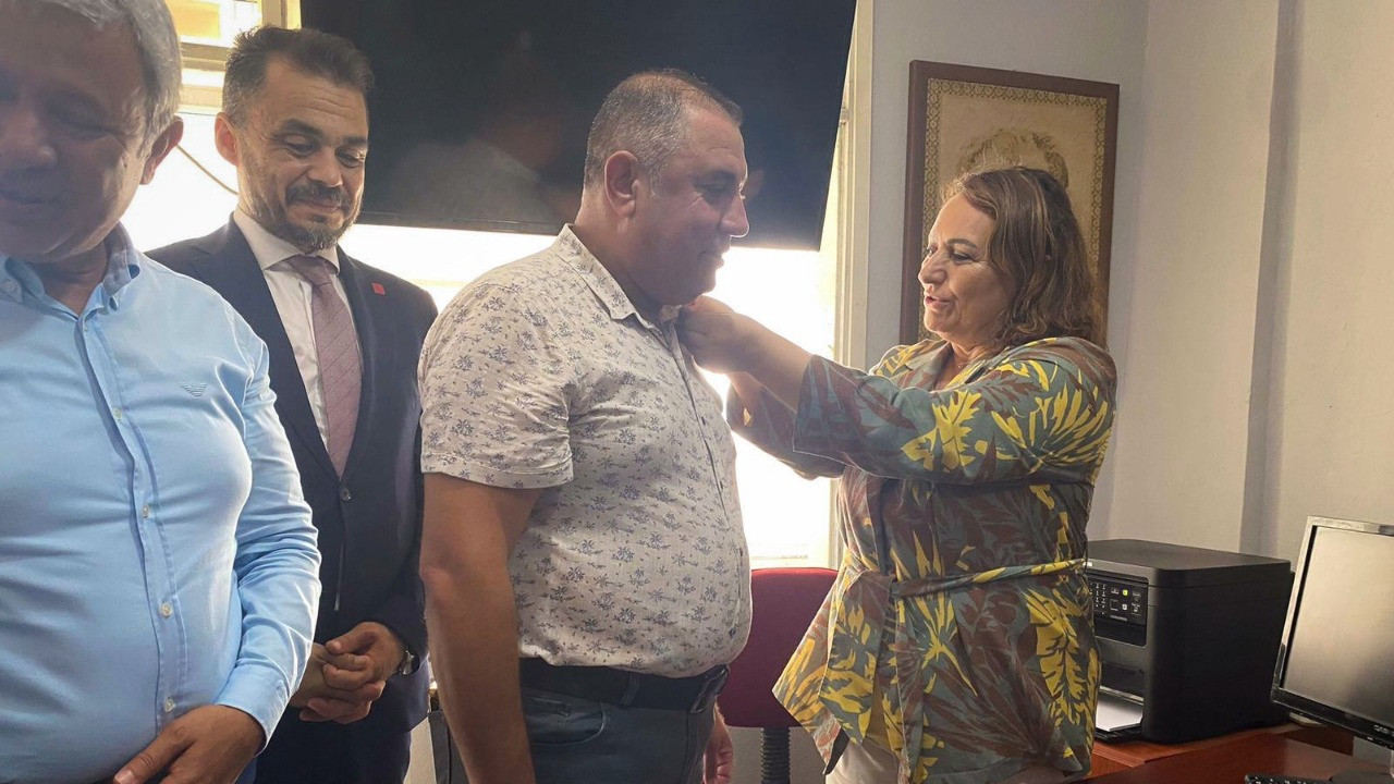 AKP'den istifa etti, CHP'ye katıldı: Seyirci kalamam