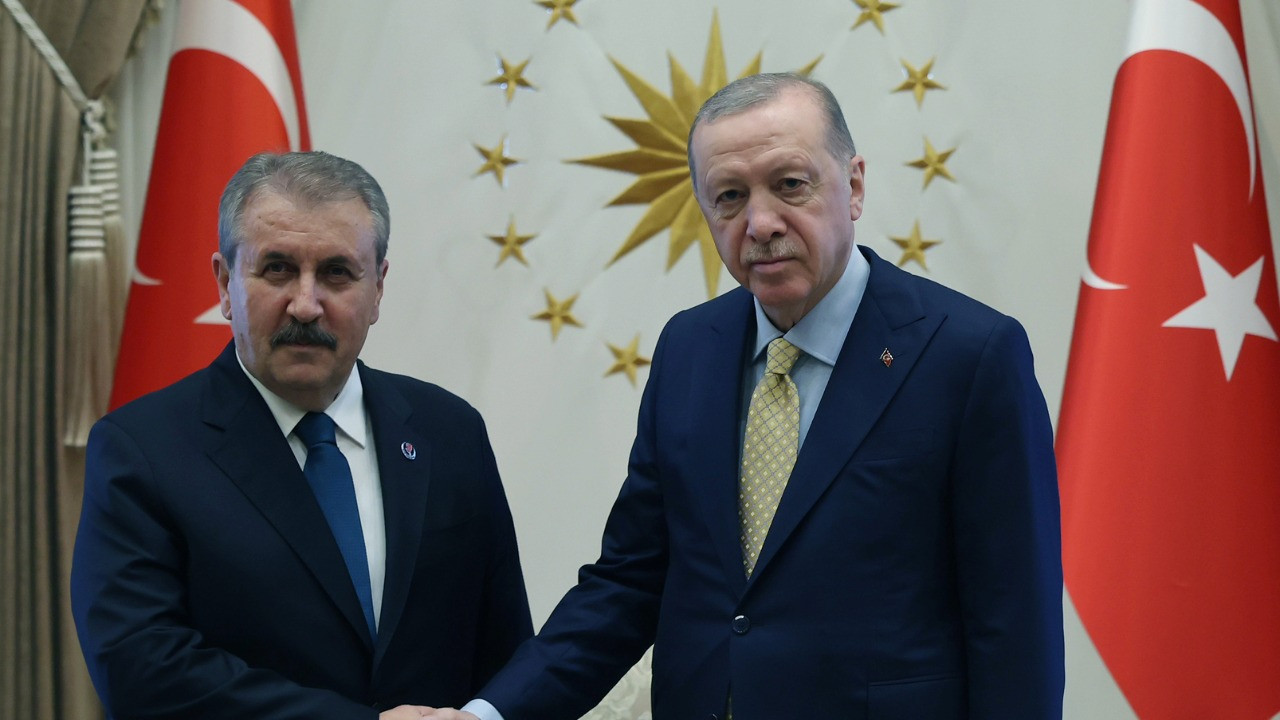 En başından beri sürece karşıydı: Erdoğan, küçük ortakla bir araya geldi