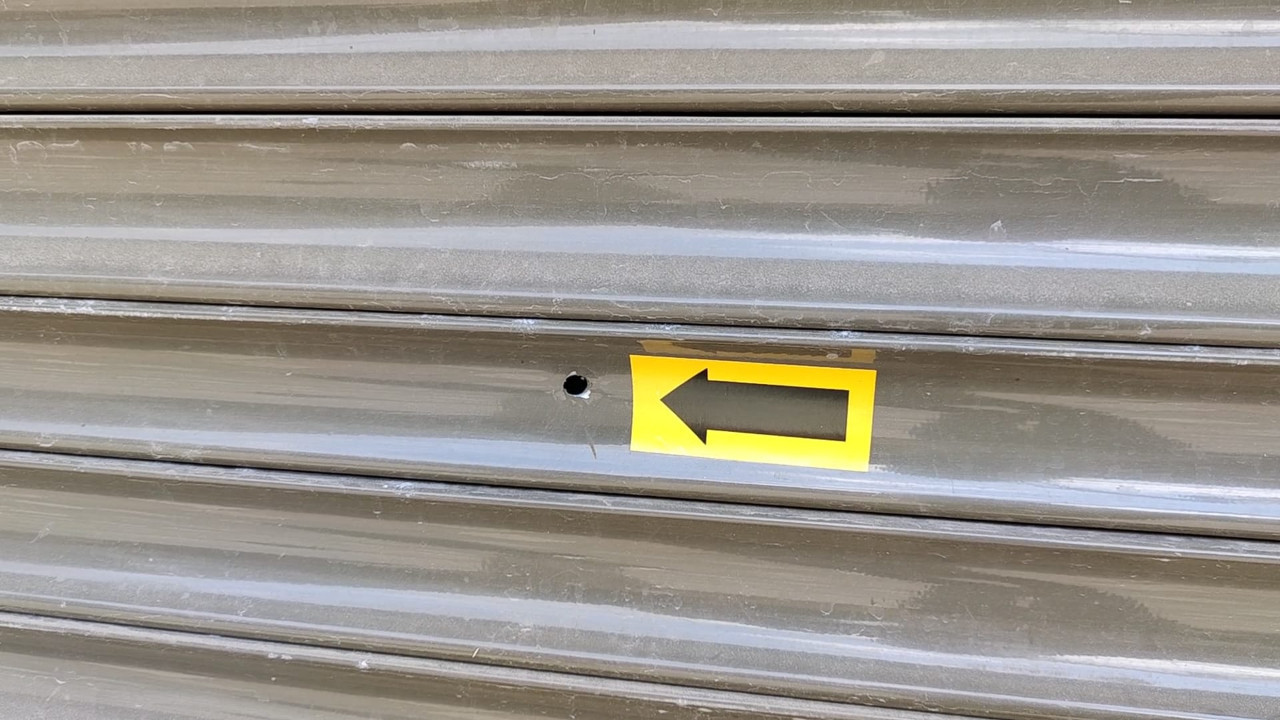 Teksas değil Zeytinburnu! Güpegündüz emlak ofisine kurşun yağdırdılar