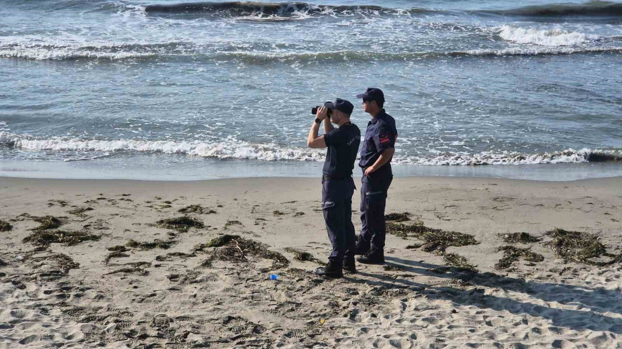 Valilik duyurdu: 3 ilçede denize girmek yasaklandı