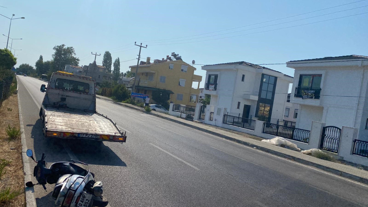 Motosiklet kaldırıma devrildi: 1 ölü